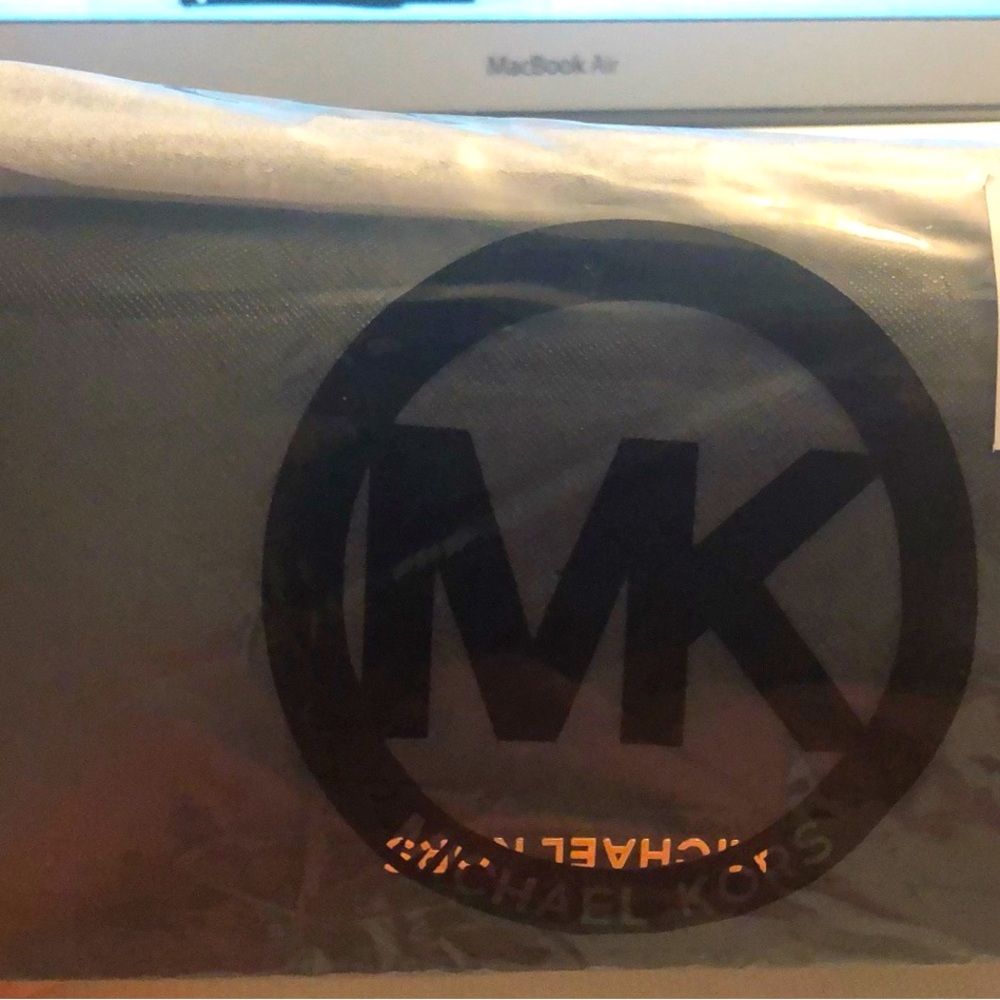 MK jet set travel hand bag